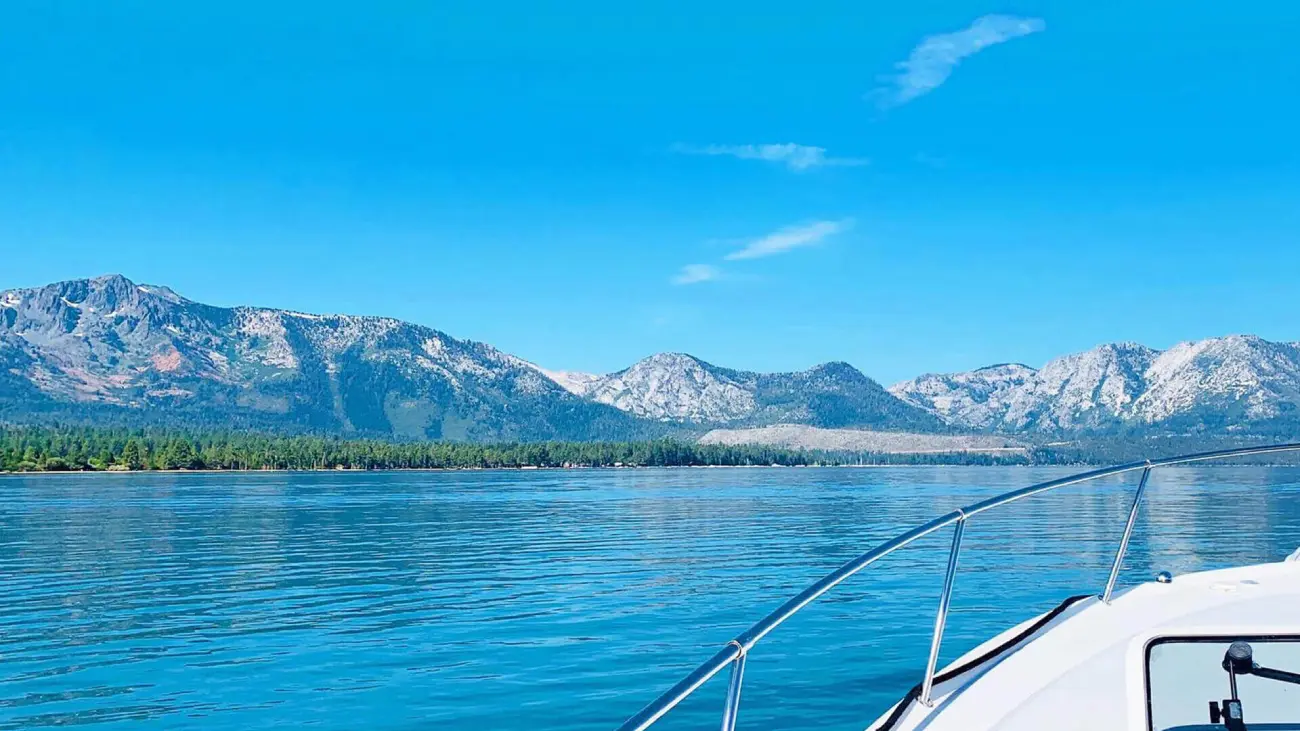 Sightseeing cruise on South Lake Tahoe by Lake Tahoe Boat Rides